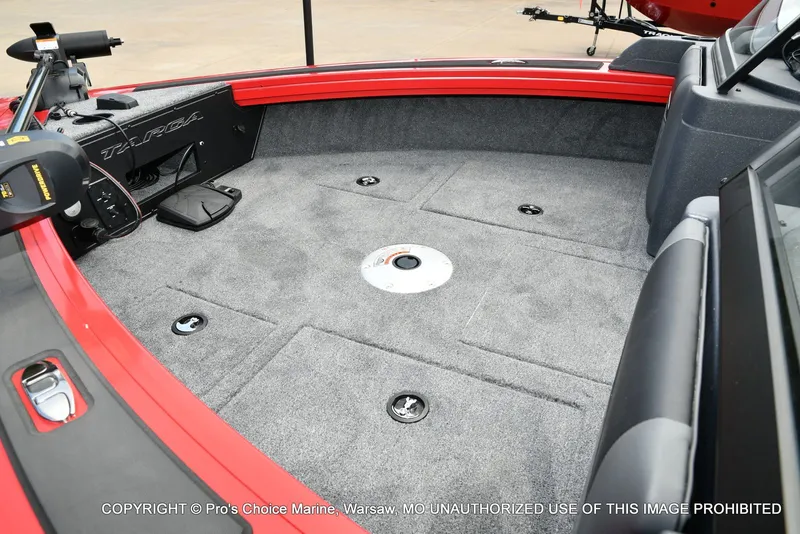 Slide: The Image of Tracker Targa V-19 WT 2026 - 35