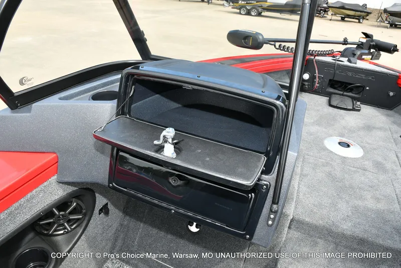 Slide: The Image of Tracker Targa V-19 WT 2026 - 45