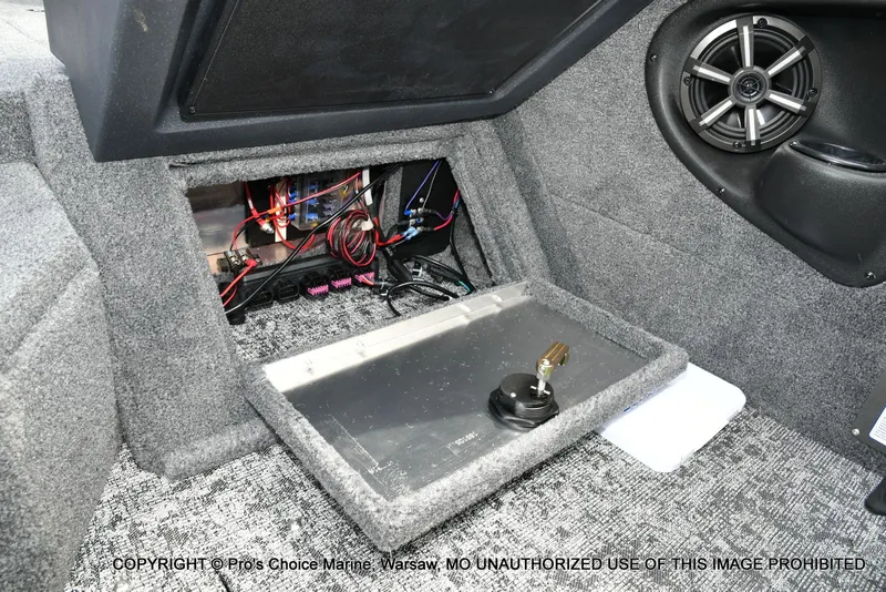 Slide: The Image of Tracker Targa V-19 WT 2026 - 47