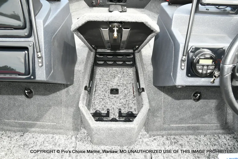 Slide: The Image of Tracker Targa V-19 WT 2026 - 54