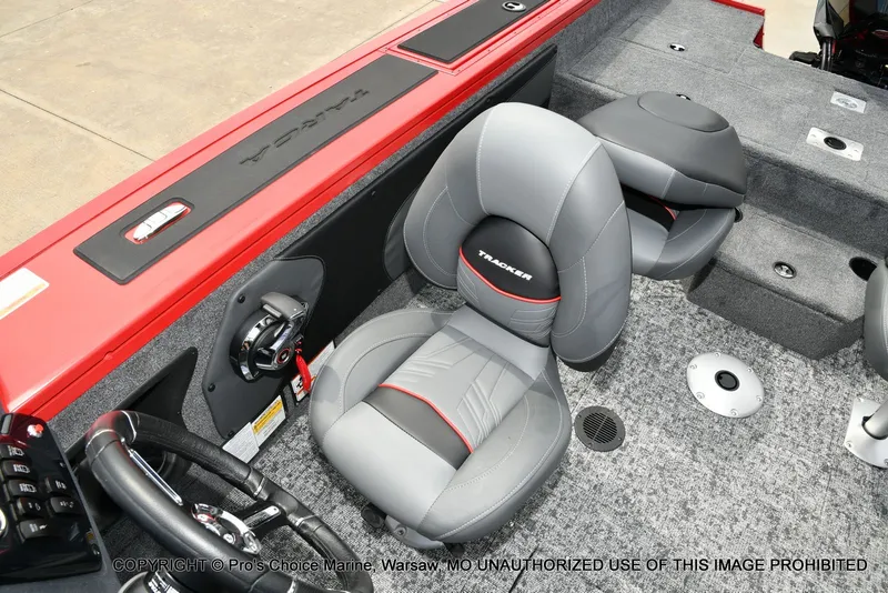 Slide: The Image of Tracker Targa V-19 WT 2026 - 66