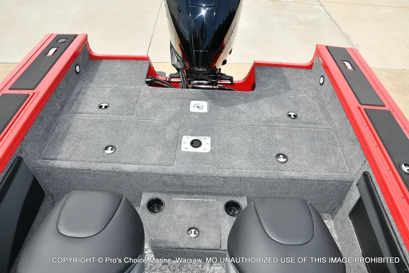 Slide: The Image of Tracker Targa V-19 WT 2026 - 70