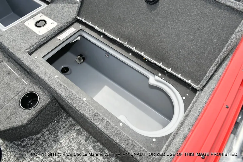 Slide: The Image of Tracker Targa V-19 WT 2026 - 73