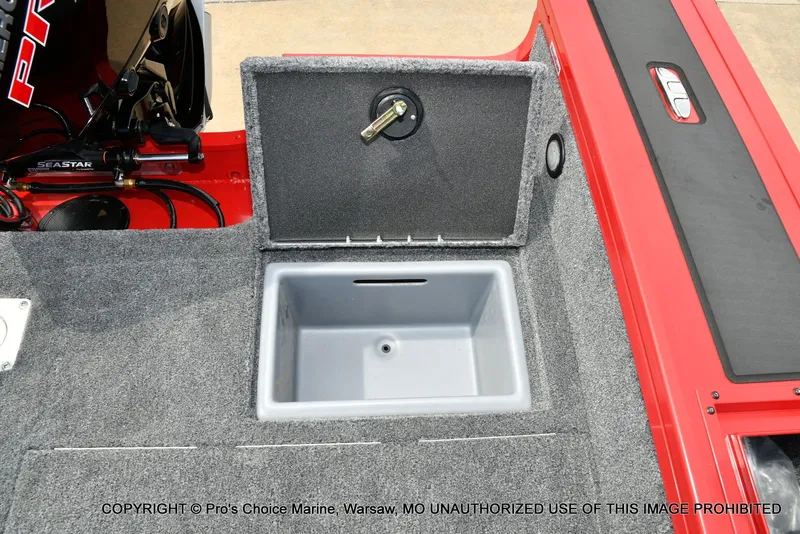 Slide: The Image of Tracker Targa V-19 WT 2026 - 74