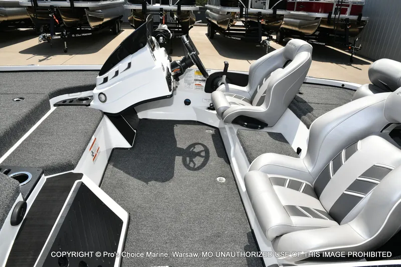 Slide: The Image of Nitro Z18 Pro w/175 Pro-XS 2024 - 14