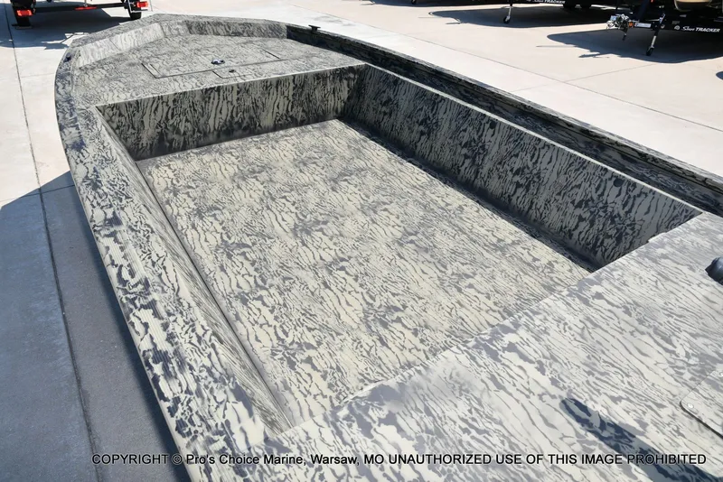 Slide: The Image of Tracker Grizzly 1648 Utility Jon w/25HP Mercury Tiller 2026 - 13