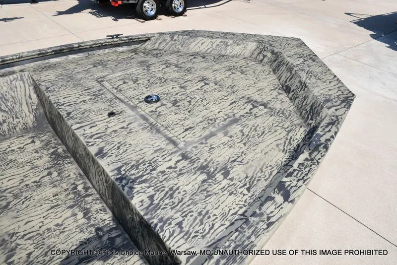 Slide: The Image of Tracker Grizzly 1648 Utility Jon w/25HP Mercury Tiller 2026 - 6