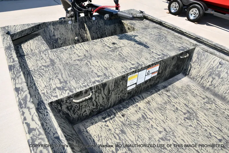 Slide: The Image of Tracker Grizzly 1648 Utility Jon w/25HP Mercury Tiller 2026 - 8