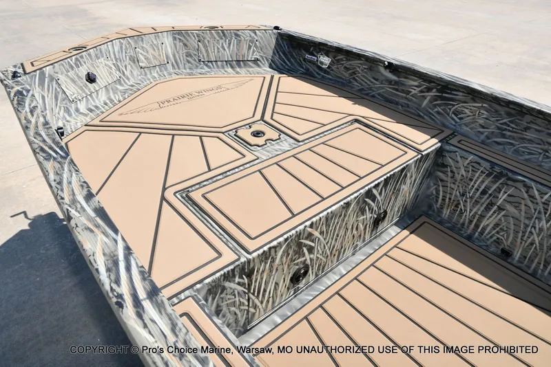 Slide: The Image of Tracker Grizzly 1650 T Prairie Wings Edition w/40HP Mercury Tiller 2026 - 35