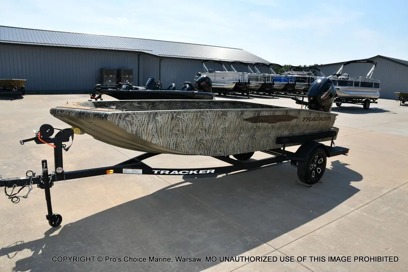 Slide: The Image of Tracker Grizzly 1650 T Prairie Wings Edition w/40HP Mercury Tiller 2026 - 43