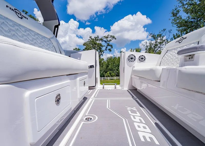 Slide: The Image of Fountain 38 SCX 2026 - 17