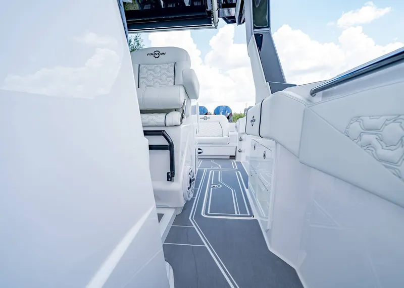 Slide: The Image of Fountain 38 SCX 2026 - 21