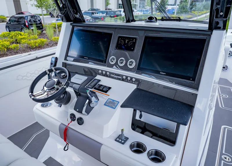 Slide: The Image of Fountain 38 SCX 2026 - 24