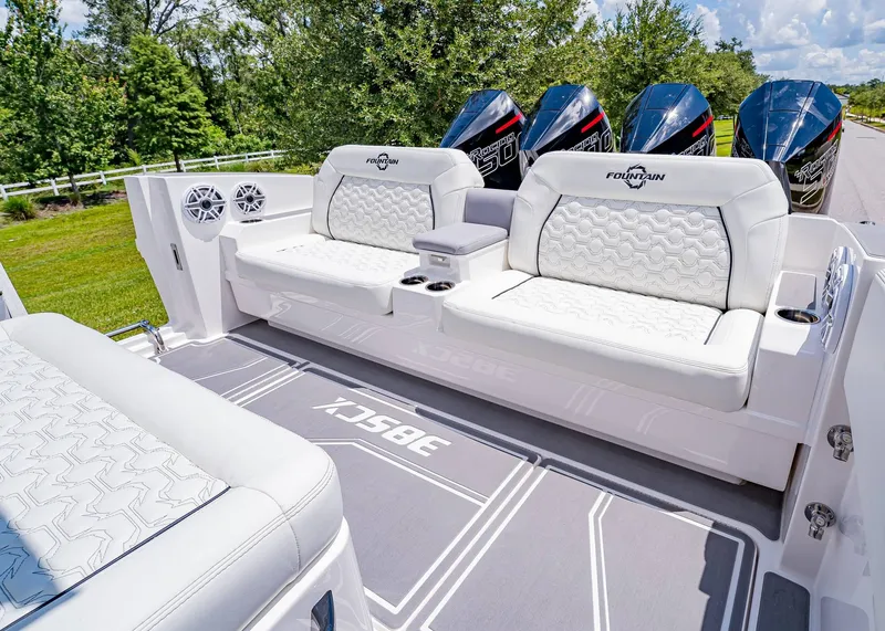 Slide: The Image of Fountain 38 SCX 2026 - 8