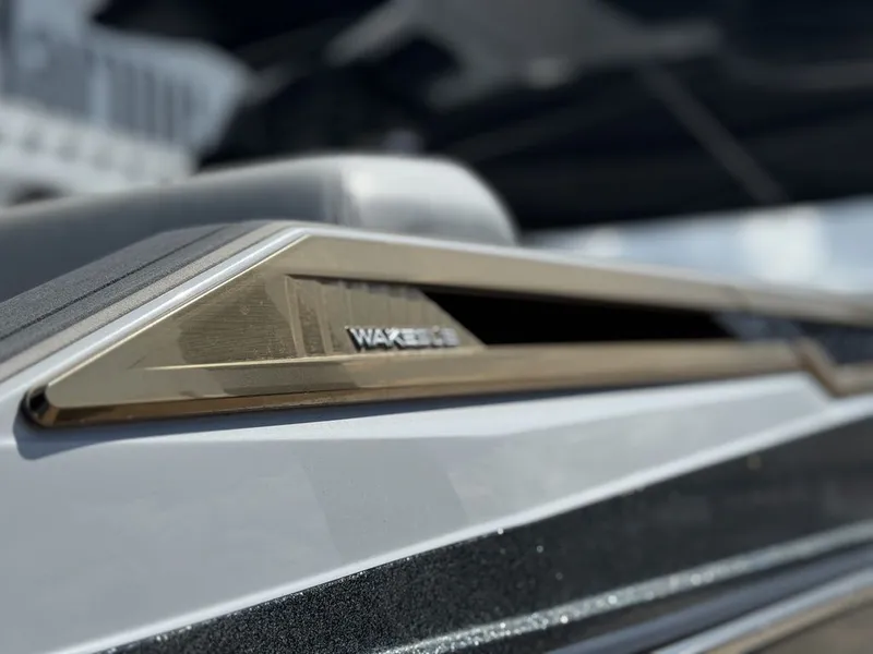 Slide: The Image of Nautique Super Air Nautique G23 Paragon 2022 - 16