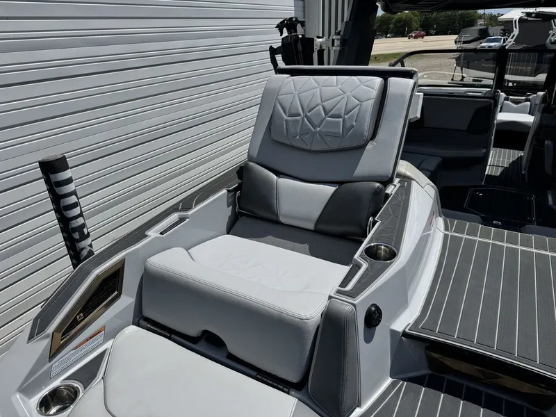 Slide: The Image of Nautique Super Air Nautique G23 Paragon 2022 - 4