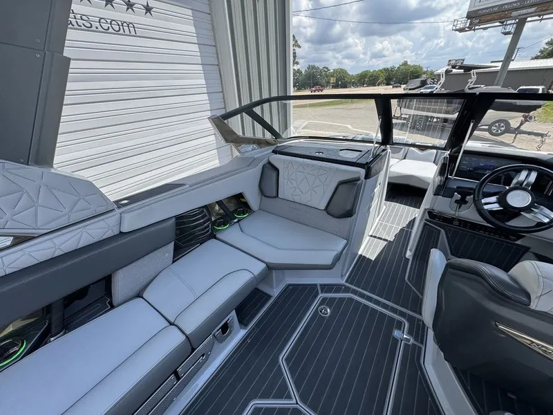 Slide: The Image of Nautique Super Air Nautique G23 Paragon 2022 - 6