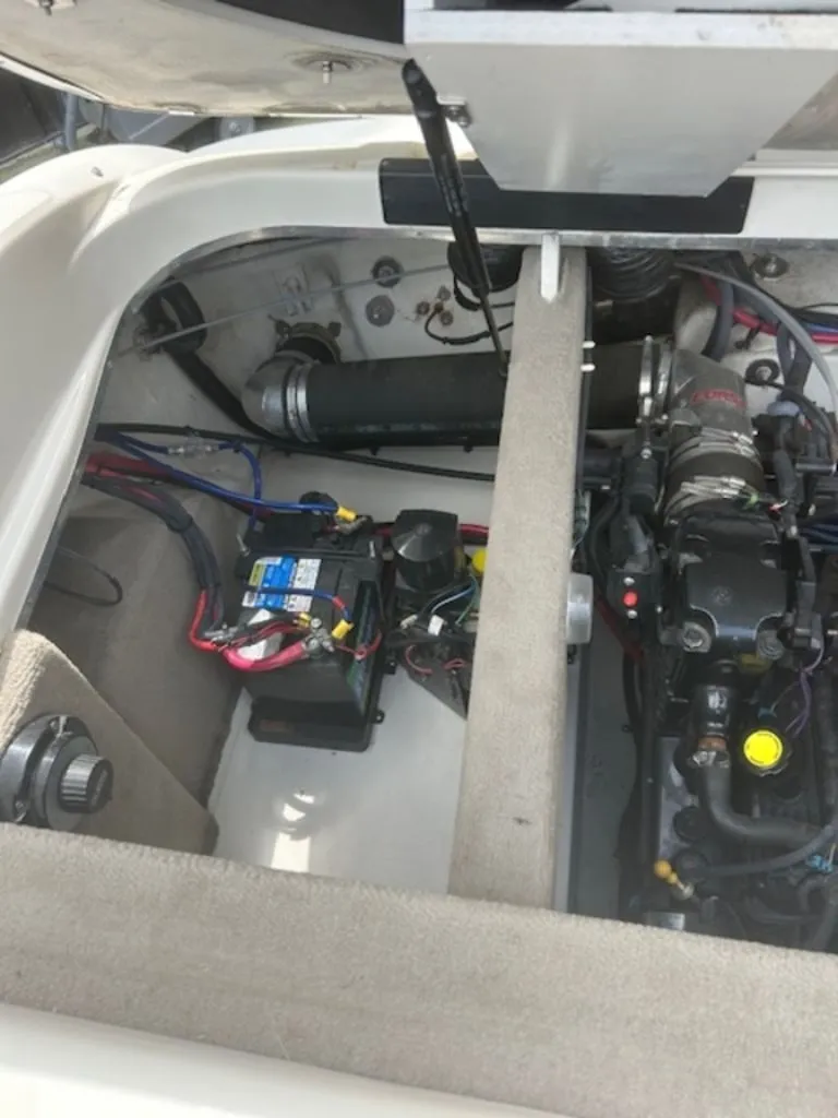 Slide: The Image of Sea Ray 240 Select 2005 - 19