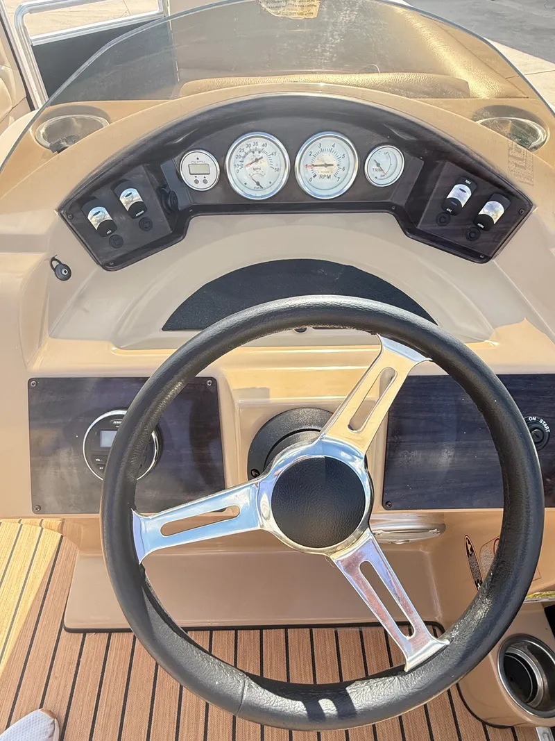 Slide: The Image of Harris Cruiser 200 2015 - 19