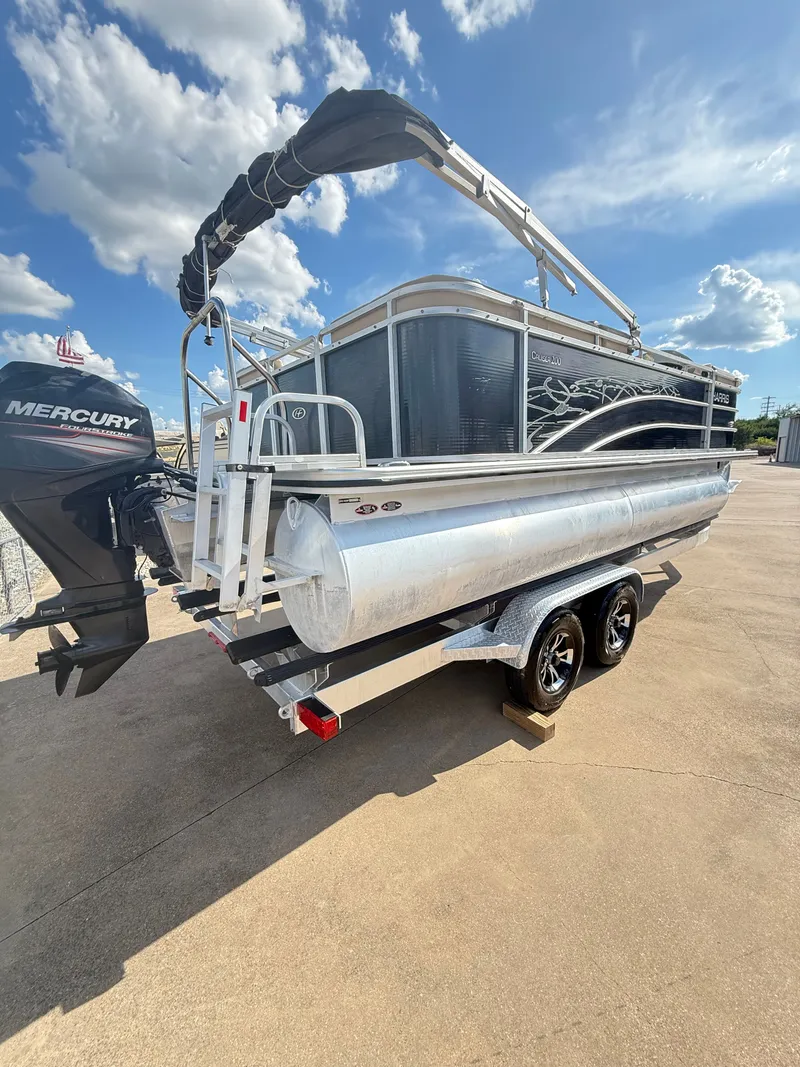 Slide: The Image of Harris Cruiser 200 2015 - 6