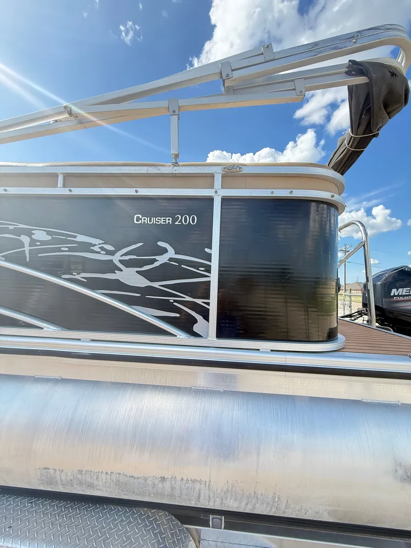 Slide: The Image of Harris Cruiser 200 2015 - 8