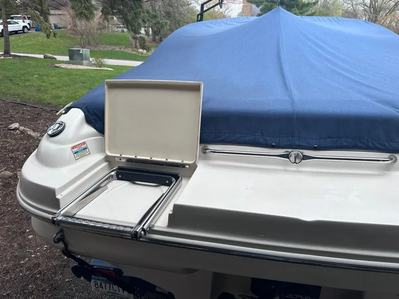 Slide: The Image of Sea Ray 190 Signature 1999 - 11