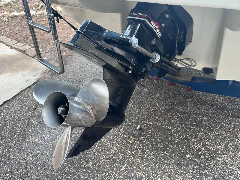 Slide: The Image of Sea Ray 190 Signature 1999 - 15