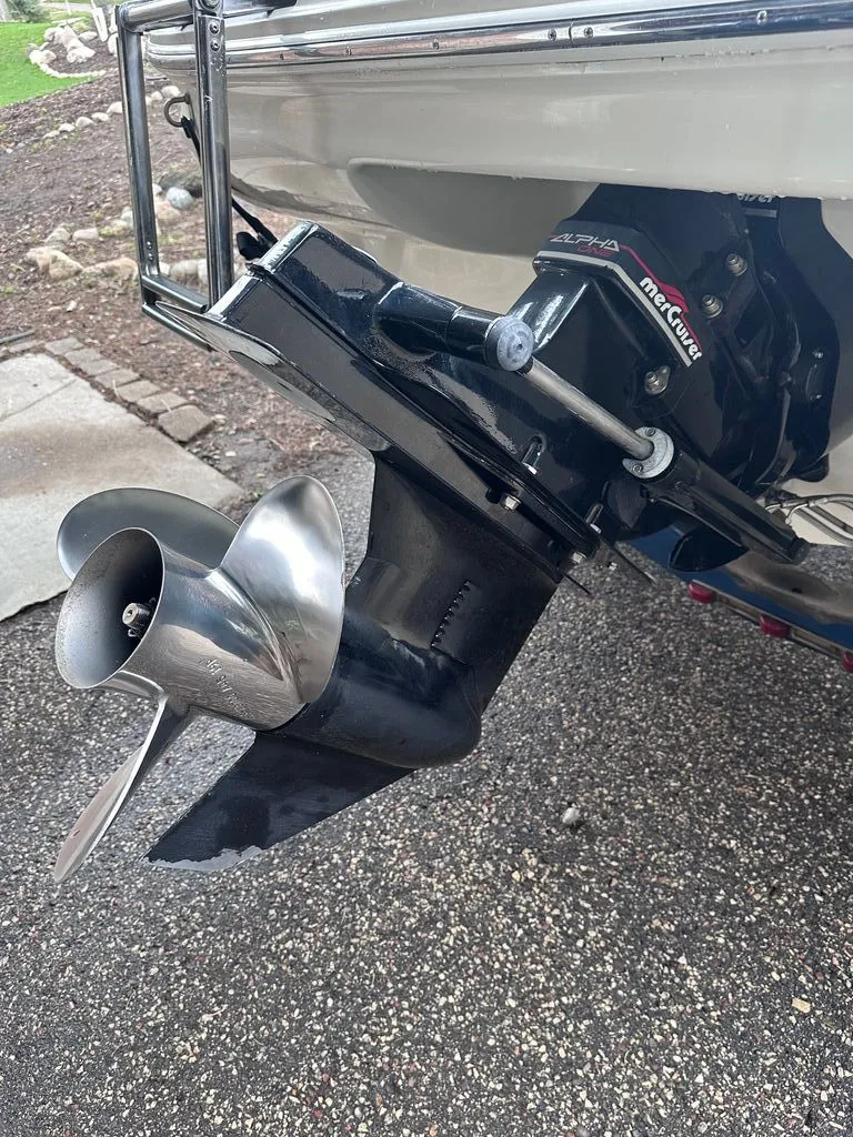 Slide: The Image of Sea Ray 190 Signature 1999 - 18