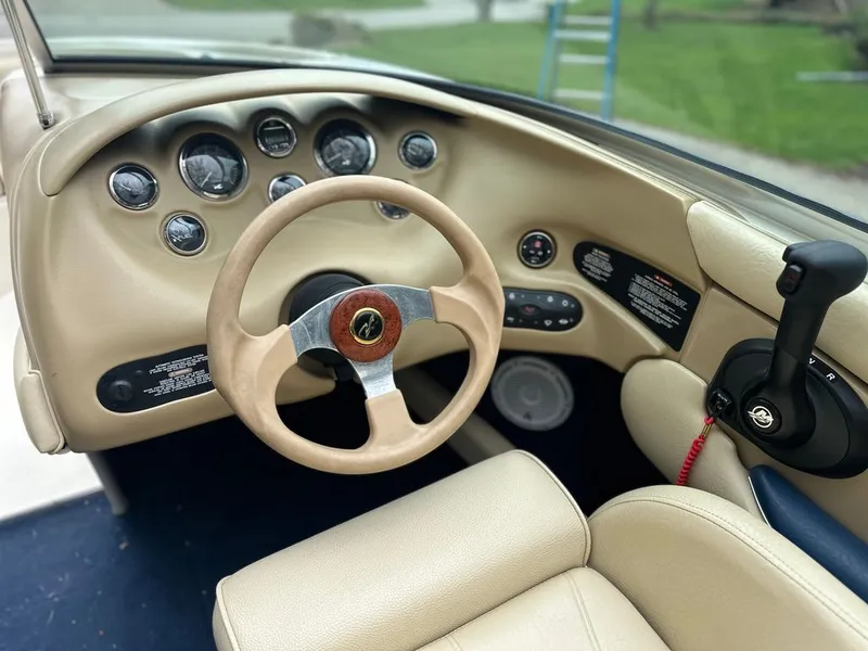 Slide: The Image of Sea Ray 190 Signature 1999 - 3