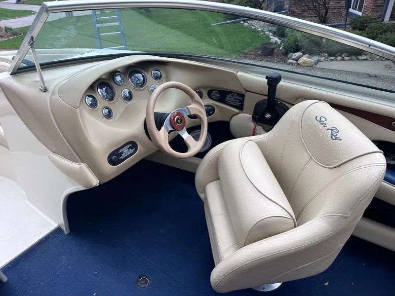 Slide: The Image of Sea Ray 190 Signature 1999 - 4