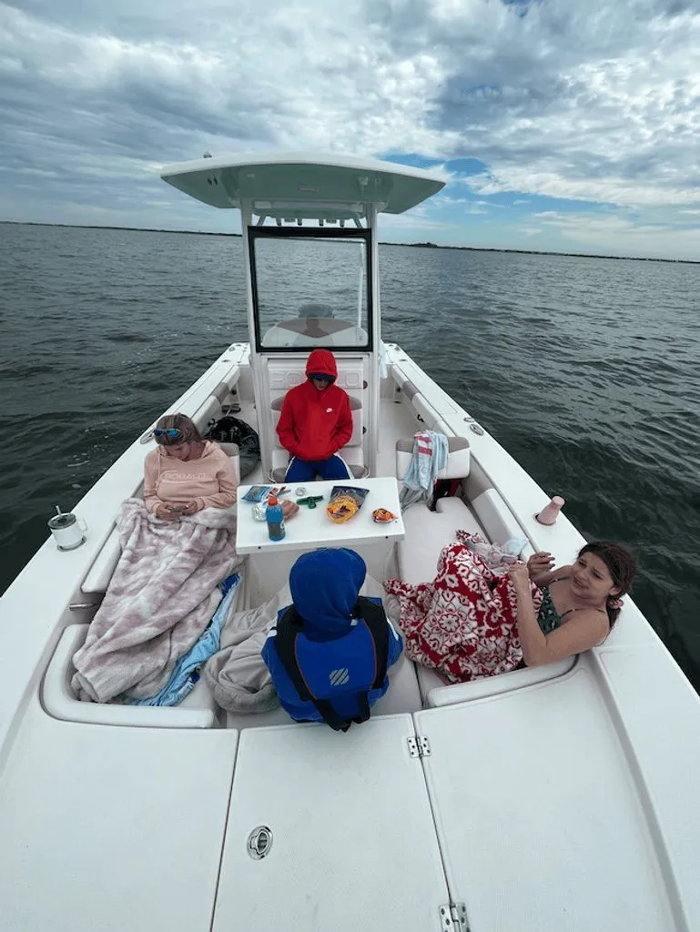 Slide: The Image of Robalo 246 Cayman 2019 - 5