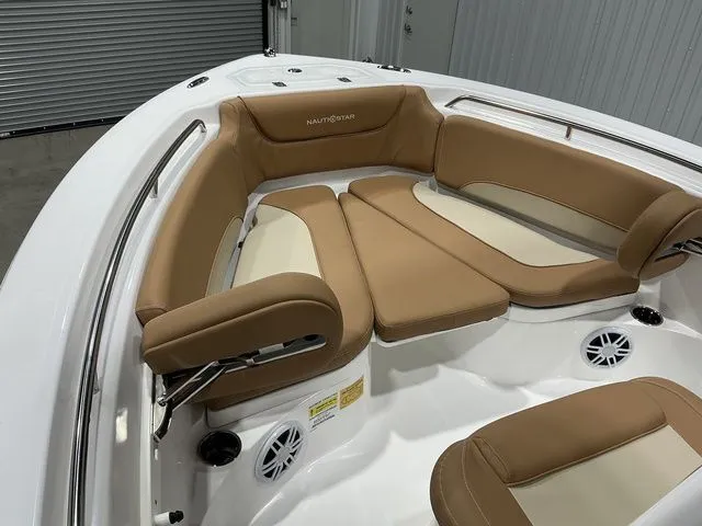 Slide: The Image of NauticStar 212 Legacy 2026 - 18