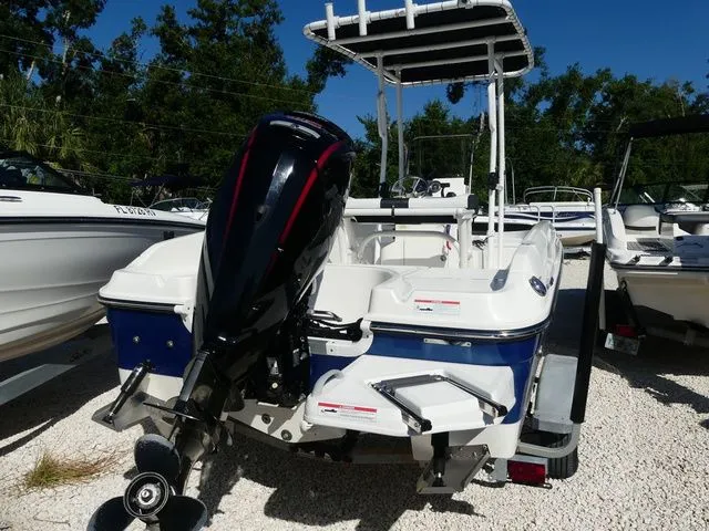 Slide: The Image of Bayliner Element F18 2020 - 3