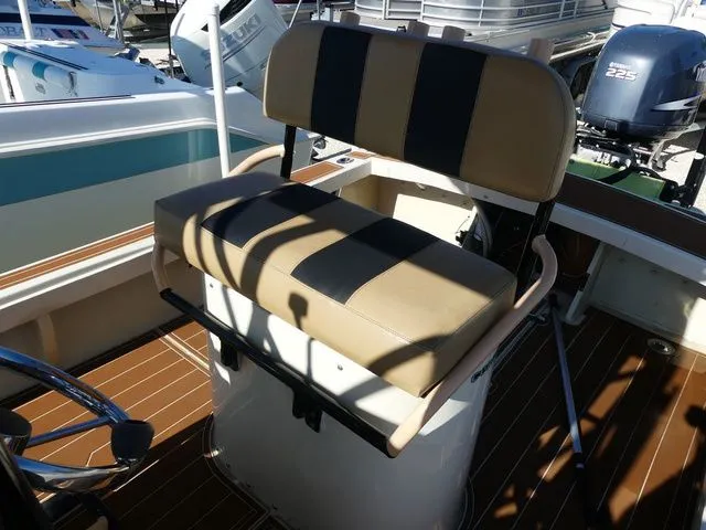 Slide: The Image of Aquasport 222 CC 1978 - 11