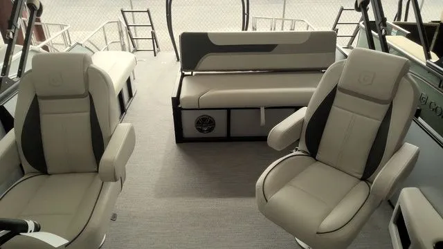 Slide: The Image of Godfrey Sweetwater 2286 SFLC 27" Impact Center Tube Packag 2026 - 7