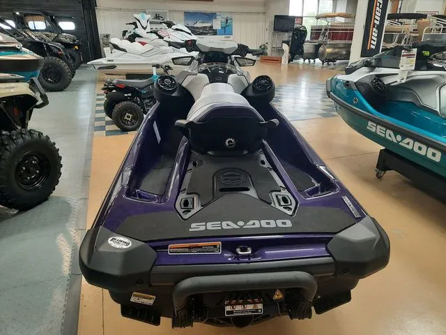 Slide: The Image of Sea-Doo GTI 2025 - 10