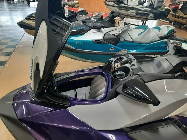 Slide: The Image of Sea-Doo GTI 2025 - 5