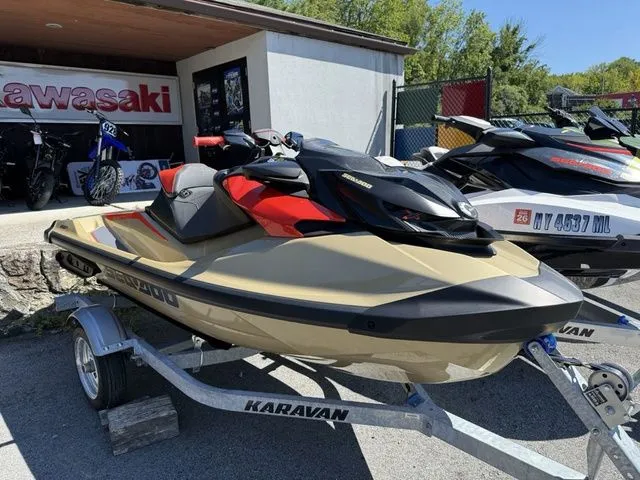 The Image of Sea-Doo RXP-X 325 2025 - 1