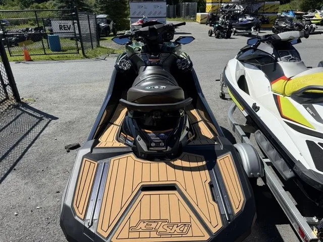 Slide: The Image of Kawasaki ULTRA 160LX 2025 - 4