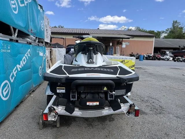 Slide: The Image of Sea-Doo Wake 2015 - 5