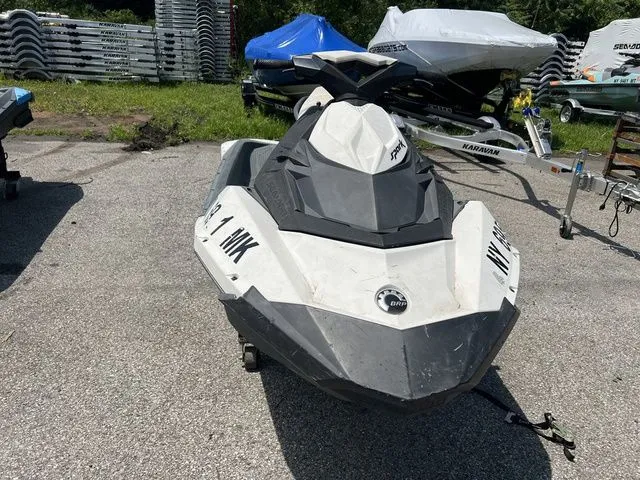 Slide: The Image of Sea-Doo Spark 2up ROTAX® 900 H.O. ACE™ iBR® 2014 - 3