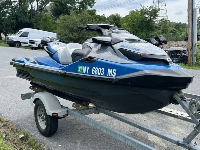 Slide: The Image of Sea-Doo GTX 170 iDF & Sound System 2021 - 10