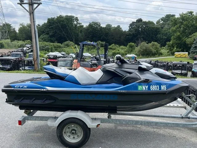 Slide: The Image of Sea-Doo GTX 170 iDF & Sound System 2021 - 8