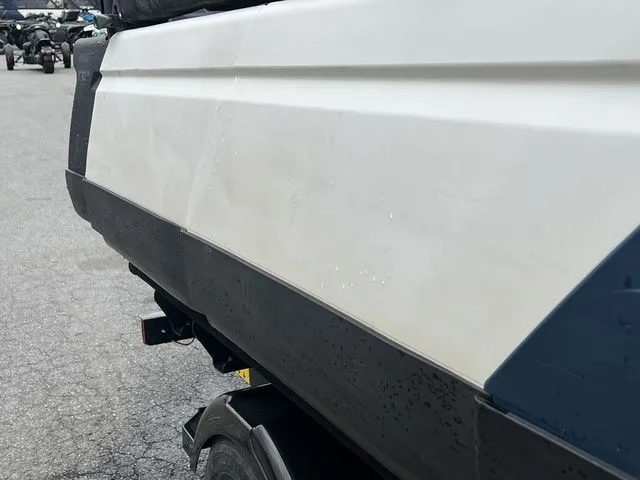 Slide: The Image of Sea-Doo Switch® Sport Compact - 170 hp 2024 - 17