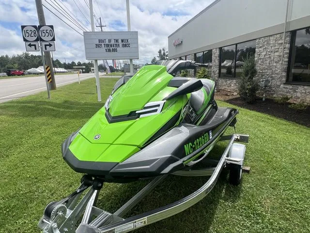 Slide: The Image of Yamaha FX SVHO 2016 - 6