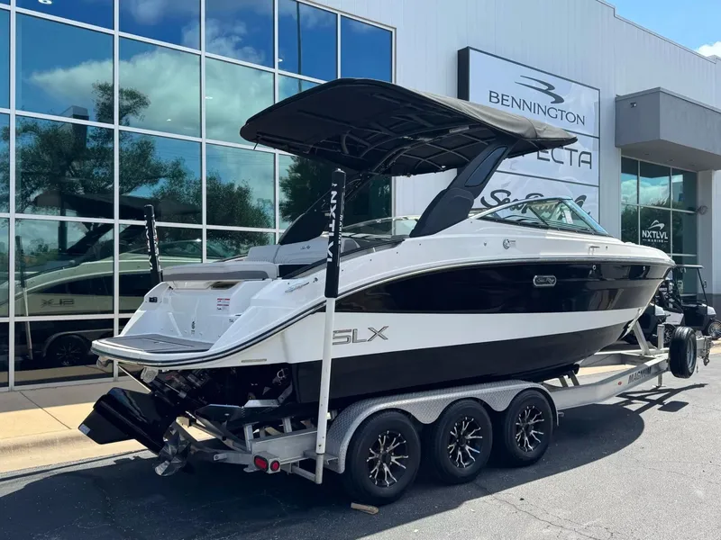 Slide: The Image of Sea Ray SLX 260 Surf 2024 - 4