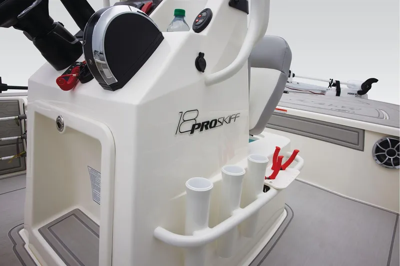 Slide: The Image of Mako Pro Skiff 18 2026 - 28