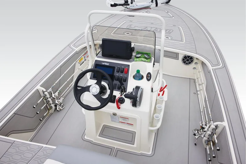 Slide: The Image of Mako Pro Skiff 18 2026 - 13