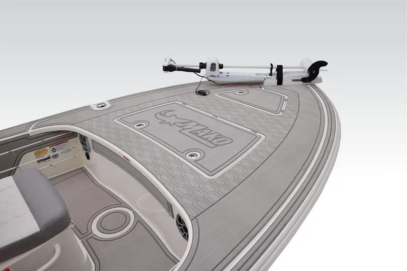Slide: The Image of Mako 18 Pro Skiff 2026 - 18