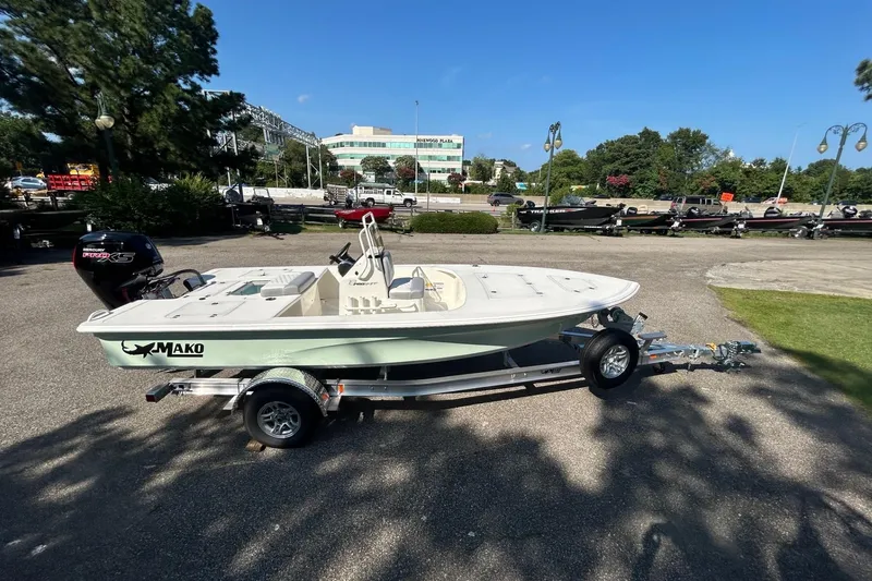 Slide: The Image of Mako 18 Pro Skiff 2026 - 56